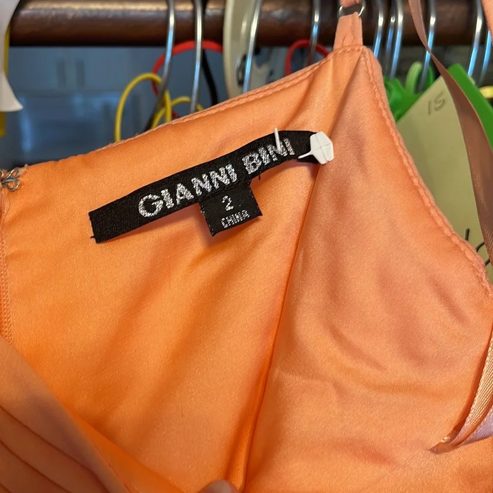 Gianni Bini Peach maxi formal Gown - Picture 9 of 13